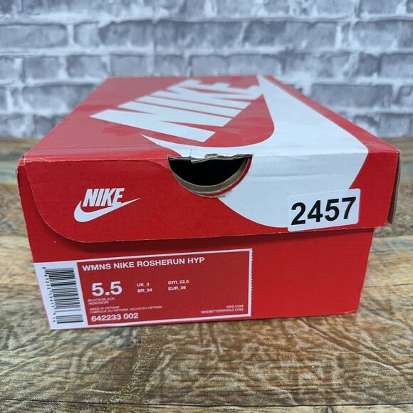 Nike Roshe Run Hyperfuse Triple Black Running 642233-002 Womens Size 5.5 New - Picture 6 of 6